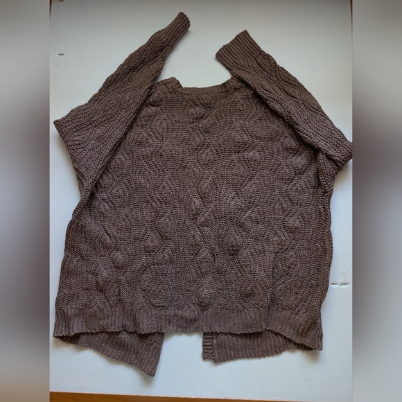 Universal Threads Cardigan - Picture 2 of 4